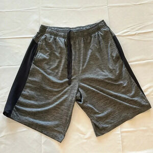 Layer 8 mens shorts medium‎